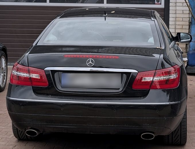 Mercedes-Benz E-Klasa Coupé